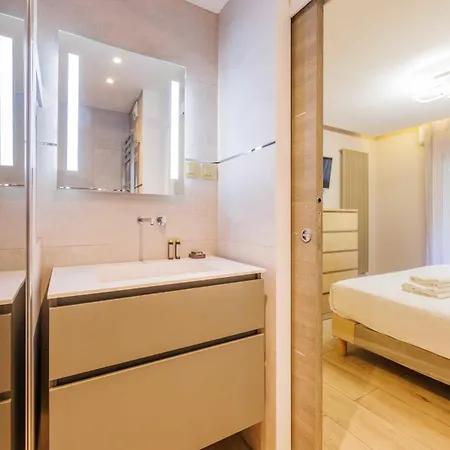 Authentic - 3br-8p - La