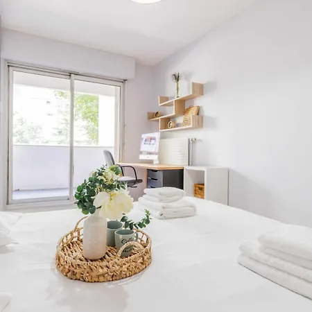 Authentic - 3br-8p - La Apartment Paris
